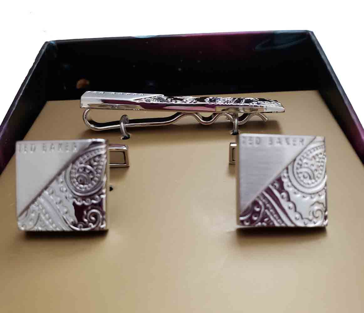Ted Baker London Cufflinks and Tie Bar Set Silver Colored Metal Men's